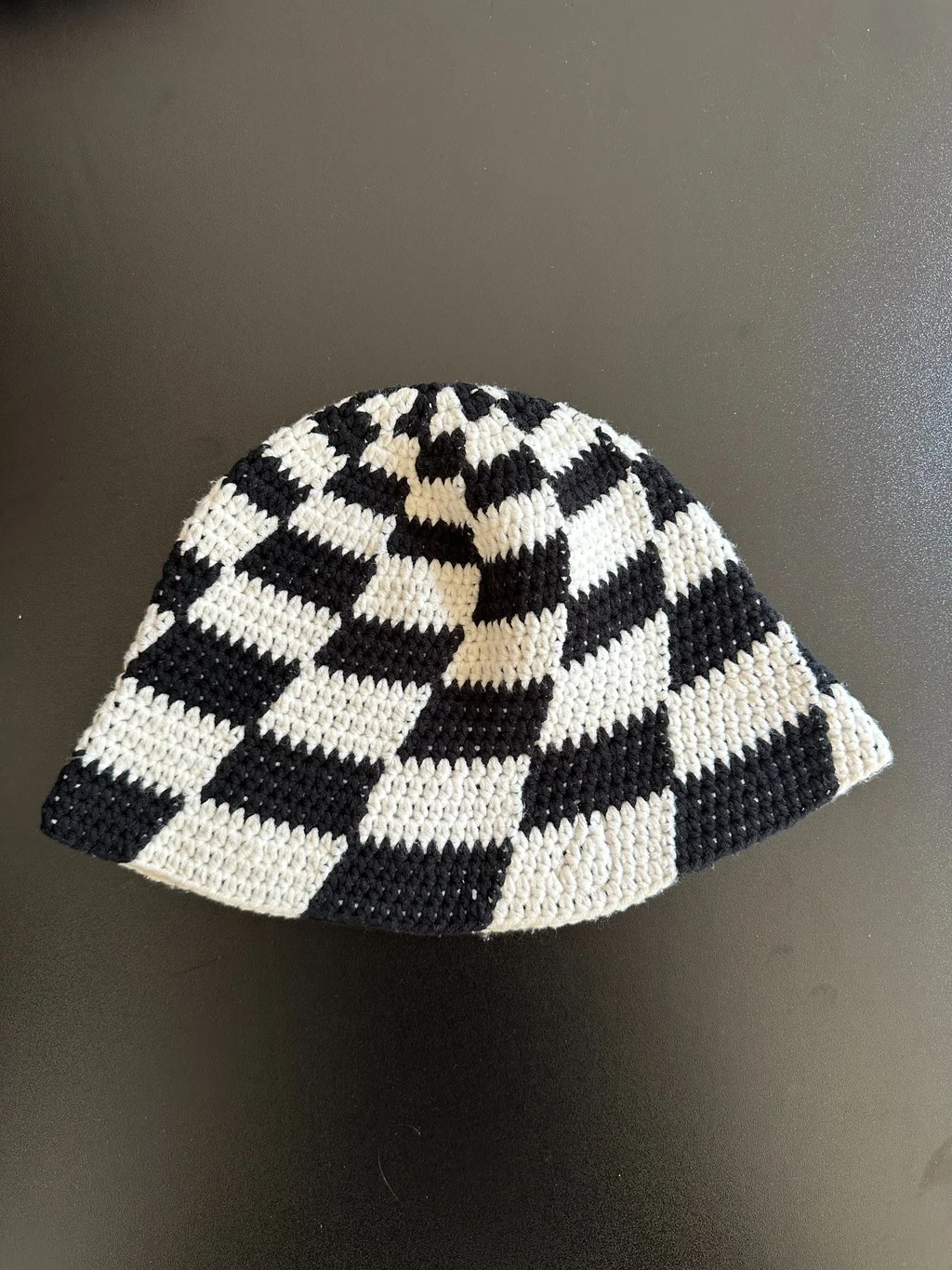 Bob KAWAXX Damier noir & écru en crochet